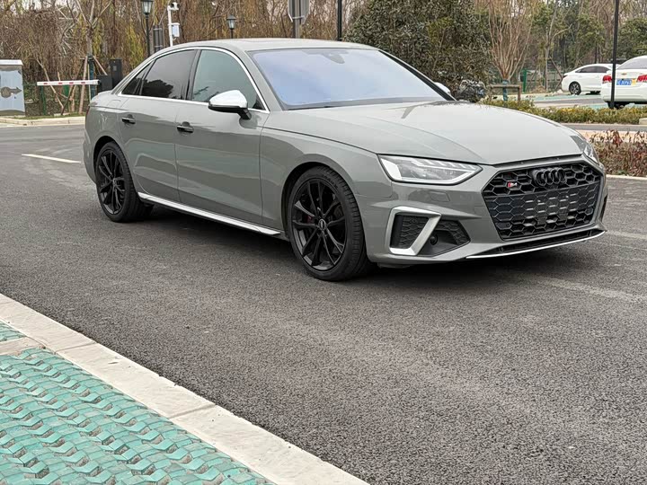 Фото 3 - Audi S4