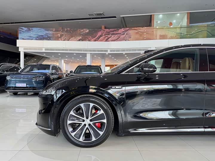 Фото 5 - Luxeed R7