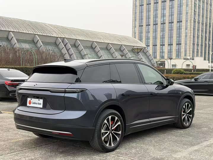 Фото 7 - Nio ES6