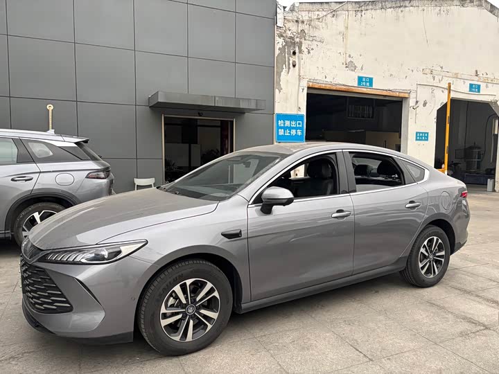 Фото 8 - BYD Qin Plus