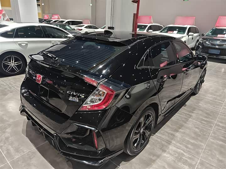 Фото 7 - Honda Civic