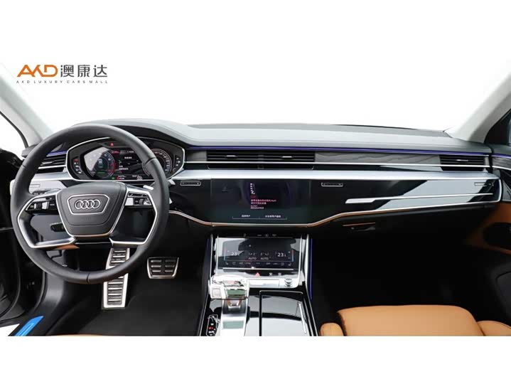 Фото 5 - Audi A8