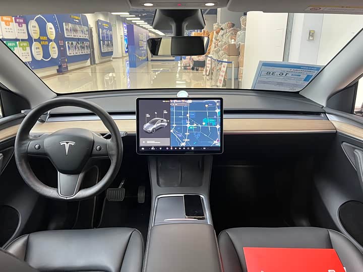Фото 9 - Tesla Model Y