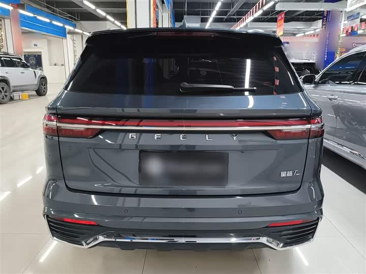 Фото 6 - Geely Monjaro