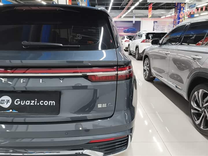 Фото 8 - Geely Monjaro