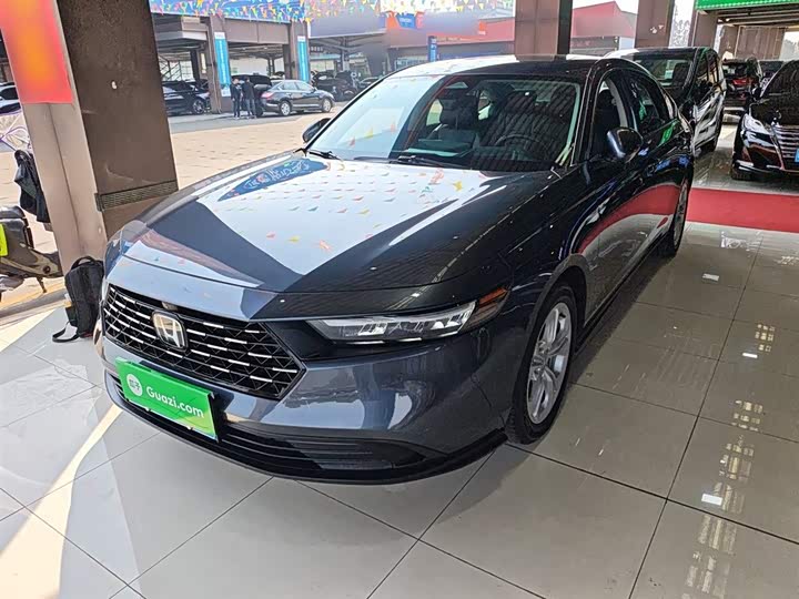 Фото 1 - Honda Accord