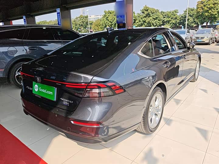 Фото 7 - Honda Accord