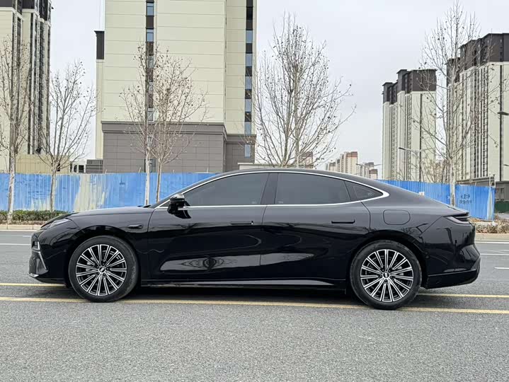 Фото 3 - Geely Galaxy Starshine 8 EM-i