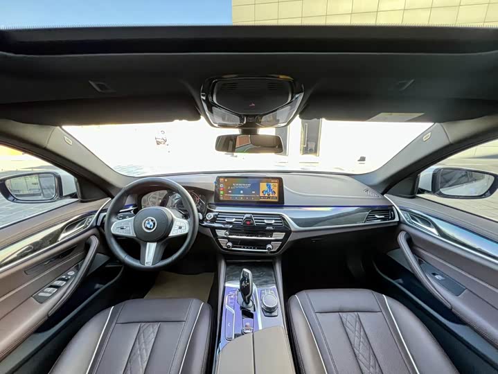 Фото 5 - BMW 5 Series