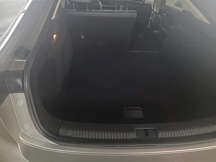 Фото 4 - Bestune B70