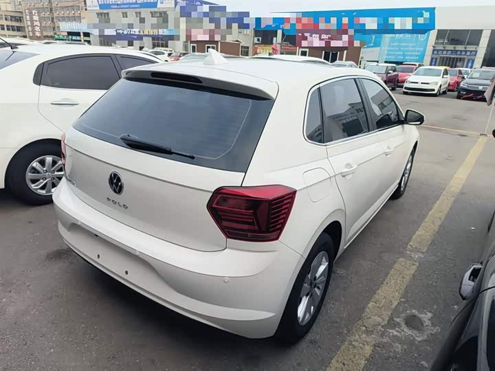 Фото 7 - Volkswagen Polo