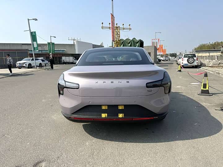 Фото 7 - XPeng Mona M03
