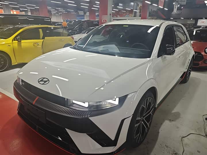 Фото 2 - Hyundai Ioniq 5 N
