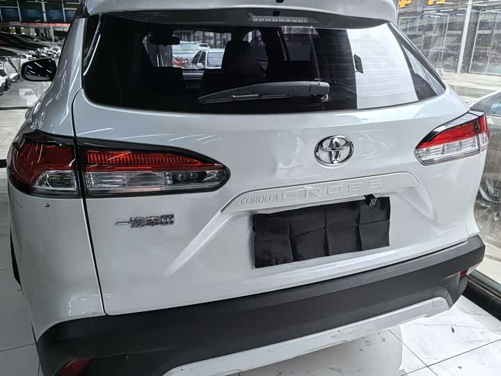 Фото 4 - Toyota Corolla Cross