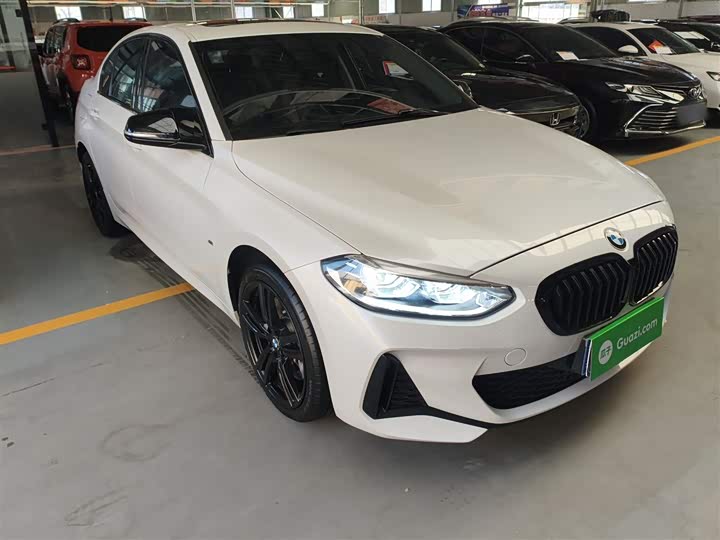 Фото 4 - BMW 1 Series