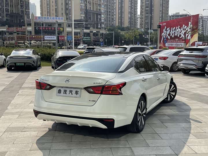 Фото 7 - Nissan Teana