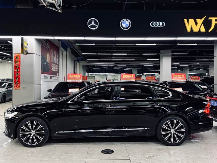Фото 6 - Volvo S90