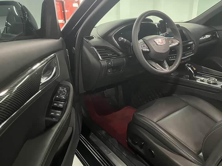 Фото 4 - Cadillac CT5