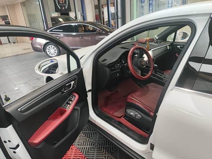 Фото 3 - Porsche Macan