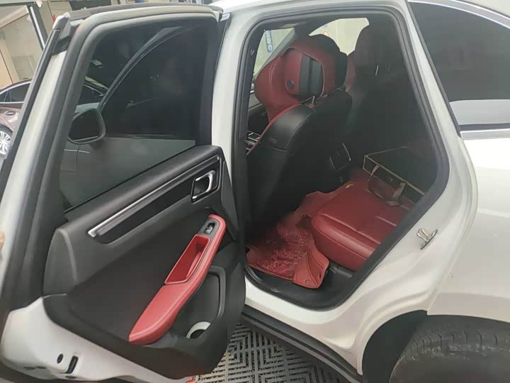 Фото 5 - Porsche Macan