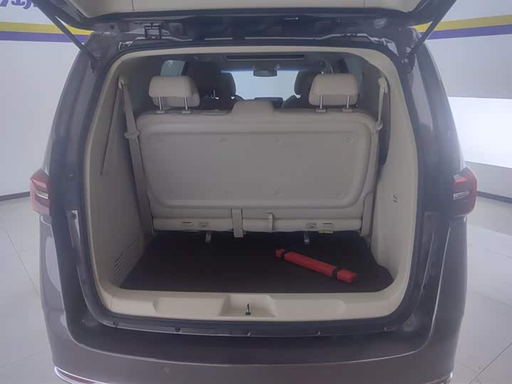 Фото 4 - Buick GL8 ES