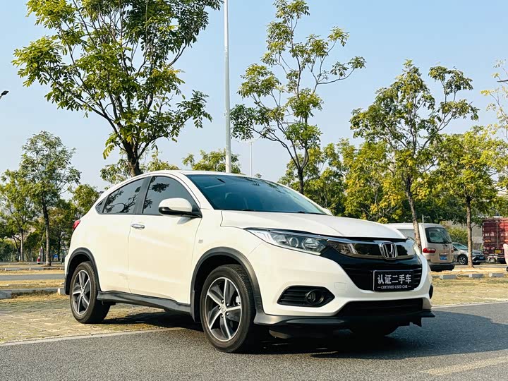 Фото 3 - Honda Vezel