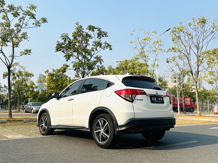 Фото 5 - Honda Vezel