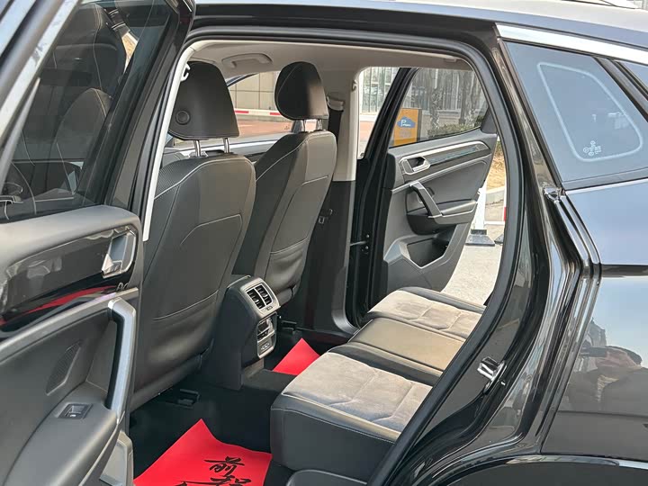 Фото 4 - Volkswagen Tayron X