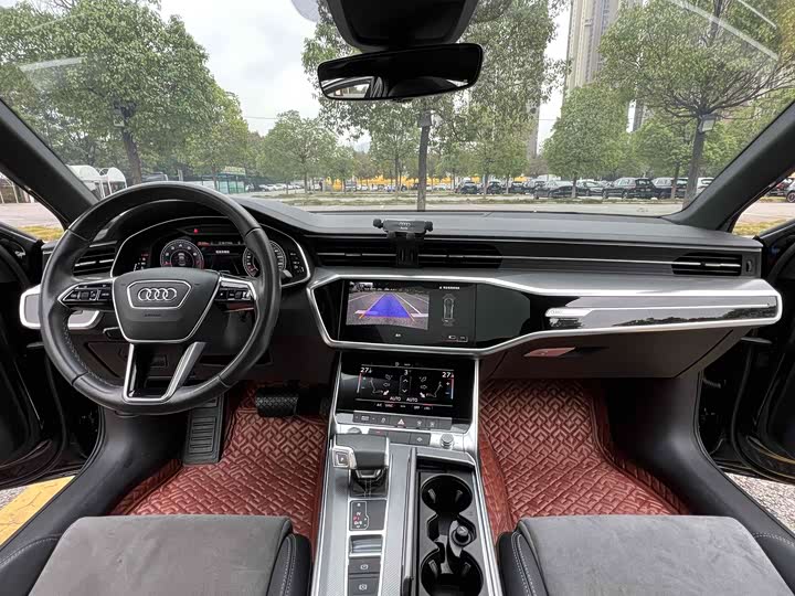 Фото 5 - Audi A6L