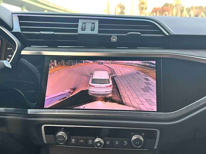 Фото 5 - Audi Q3