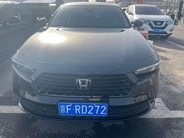 Фото 2 - Honda Accord