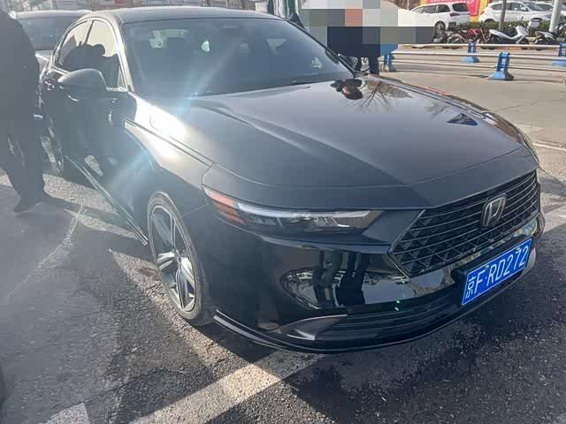 Фото 3 - Honda Accord