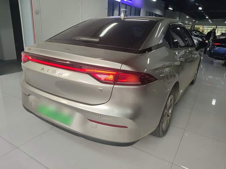 Фото 7 - GAC Aion S