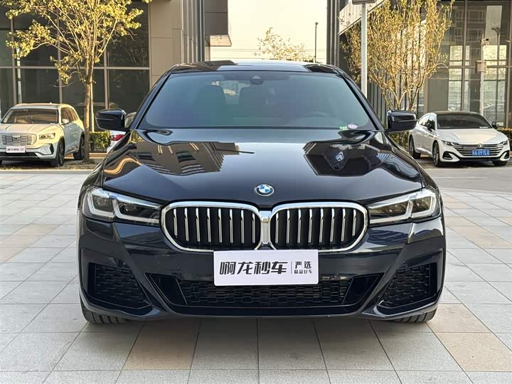 Фото 5 - BMW 5 Series