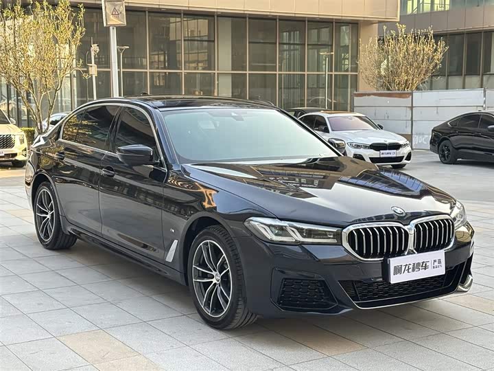 Фото 6 - BMW 5 Series