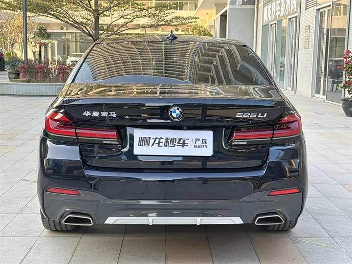 Фото 8 - BMW 5 Series