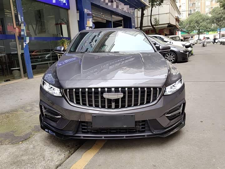Фото 3 - Geely Preface