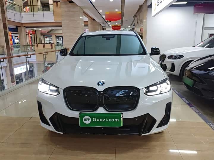 Фото 3 - BMW iX3