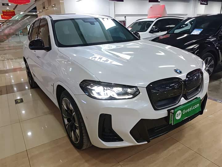 Фото 4 - BMW iX3