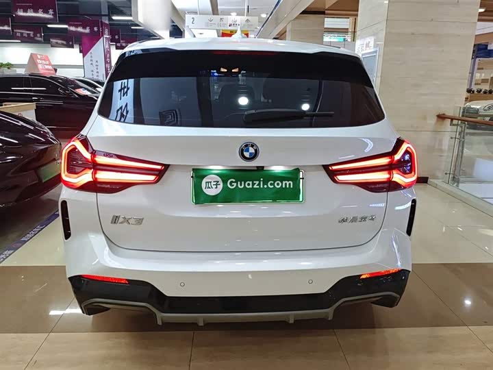 Фото 6 - BMW iX3