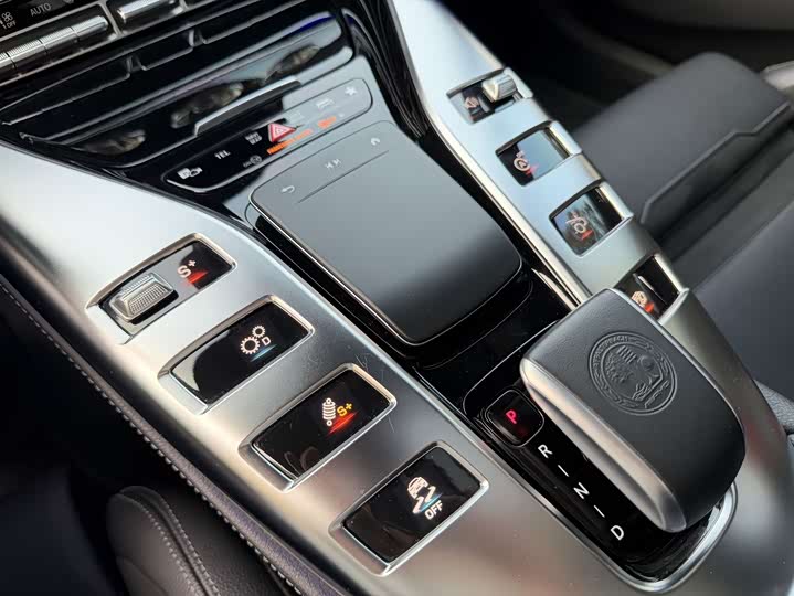 Фото 8 - Mercedes-Benz AMG GT