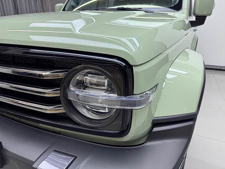 Фото 2 - Tank 300