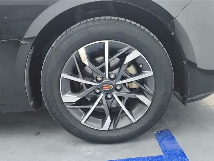 Фото 6 - Hongqi H5