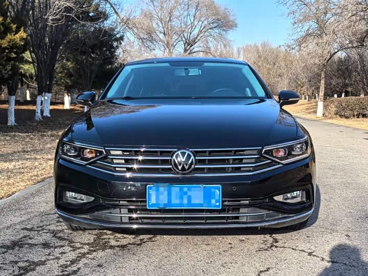 Фото 2 - Volkswagen Magotan