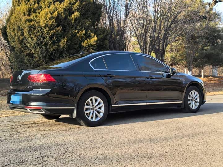 Фото 4 - Volkswagen Magotan