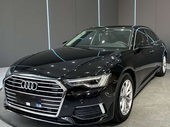 Фото 1 - Audi A6L
