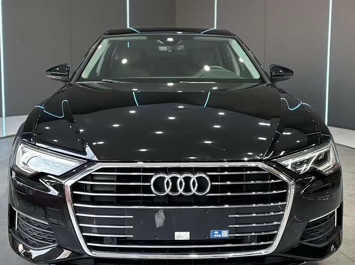 Фото 2 - Audi A6L