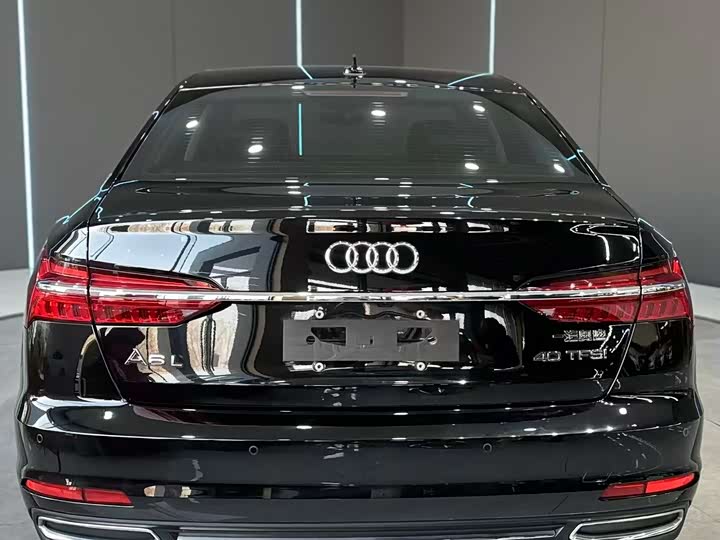 Фото 6 - Audi A6L