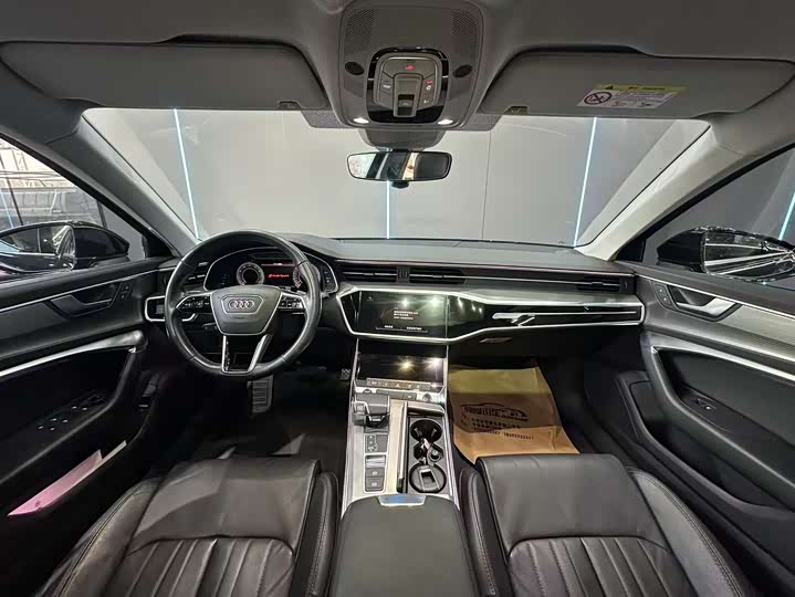 Фото 9 - Audi A6L
