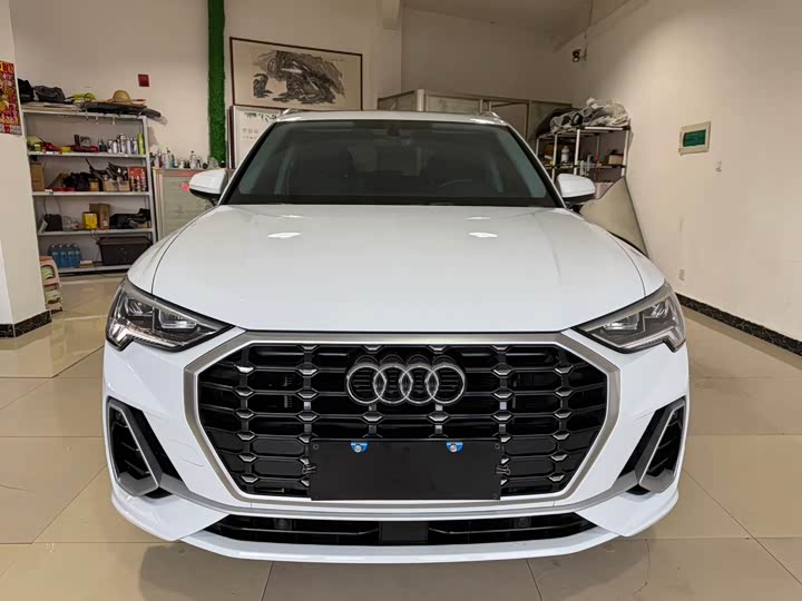 Фото 2 - Audi Q3